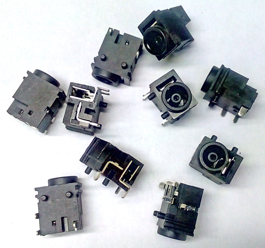 Букса за лаптоп (DC Power Jack) PJ022 Samsung V10 V15 V20 V25 X05 X10 X15 X20 VM6000 (5.5x3.0) | JAR Computers Букса за лаптоп (DC Power Jack) PJ022 Samsung V10 V15 V20 V25 X05 X10 X15 X20 VM6000 (5.5x3.0)