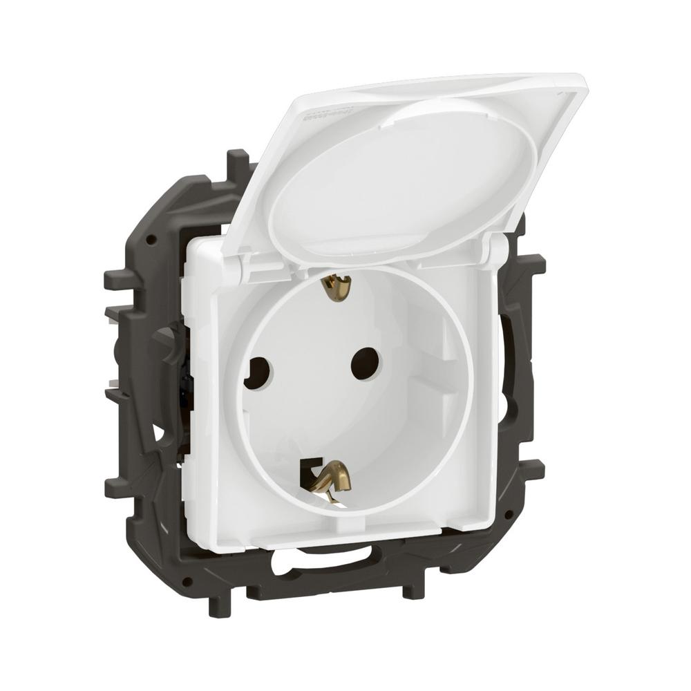 Контакт Шуко 2P+E 16A с капак детска защита и винтови клеми Бял - Legrand Niloe New NP3129WH | JAR Computers Контакт Шуко 2P+E 16A с капак детска защита и винтови клеми Бял - Legrand Niloe New NP3129WH