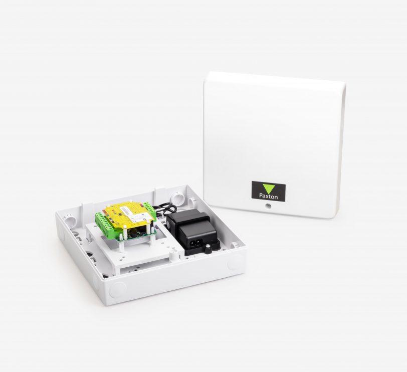 Paxton Switch2 controller and 1A PSU in black plastic housing Полуинтелигентен четец за контрол на достъпа Бяла | JAR Computers Paxton Switch2 controller and 1A PSU in black plastic housing Полуинтелигентен четец за контрол на достъпа Бяла