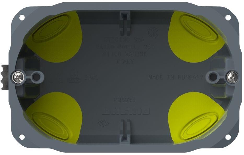 Конзолна кутия за гипсокартон 3 мод. дълб.52мм Bticino /до изчерпване/ | JAR Computers Конзолна кутия за гипсокартон 3 мод. дълб.52мм Bticino /до изчерпване/