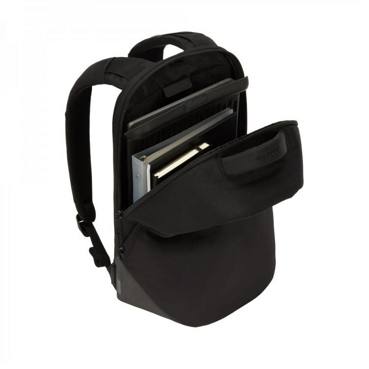 Елегантна и стилна раница за MacBook Pro 15 и лаптопи до 15 инча - Incase Reform Backpack (черен) | JAR Computers Елегантна и стилна раница за MacBook Pro 15 и лаптопи до 15 инча - Incase Reform Backpack (черен)