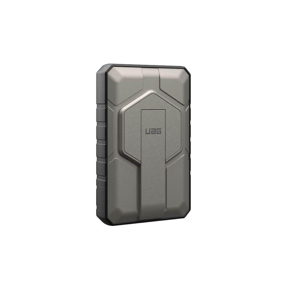 Преносима външна батерия с USB-C порт, USB-A изход, безжично зареждане с MagSafe и пръстен против изпускане - Urban Armor Gear Rugged Magnetic Wireless Power Bank 10000 mAh 20W (сив) | JAR Computers Преносима външна батерия с USB-C порт, USB-A изход, безжично зареждане с MagSafe и пръстен против изпускане - Urban Armor Gear Rugged Magnetic Wireless Power Bank 10000 mAh 20W (сив)