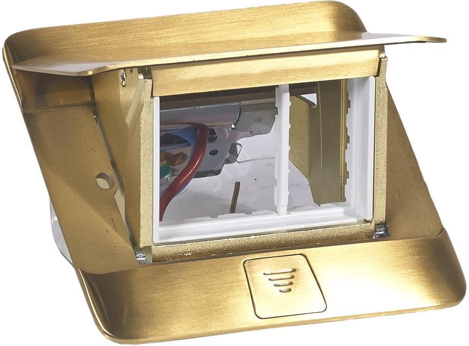 Подова/Мебелна кутия 3 мод. цвят МЕСИНГ (Brush brass) Pop-Up кутия Legrand | JAR Computers Подова/Мебелна кутия 3 мод. цвят МЕСИНГ (Brush brass) Pop-Up кутия Legrand