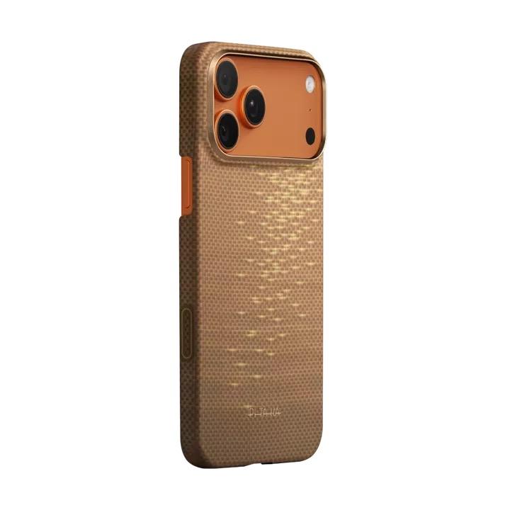 Кевларен кейс с MagSafe за iPhone 17 Pro - Pitaka Glints of Gold Edge Ultra Slim Aramid Fiber Case | JAR Computers Кевларен кейс с MagSafe за iPhone 17 Pro - Pitaka Glints of Gold Edge Ultra Slim Aramid Fiber Case