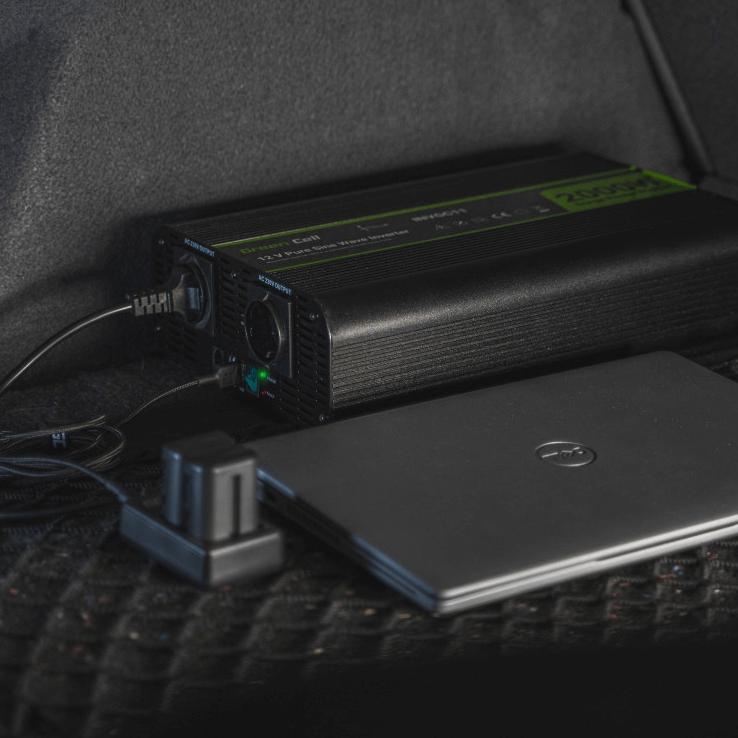 Инвертор за кола - Green Cell Car Power Inverter Converter 12V to 230V 500W/1000W with USB | JAR Computers Инвертор за кола - Green Cell Car Power Inverter Converter 12V to 230V 500W/1000W with USB