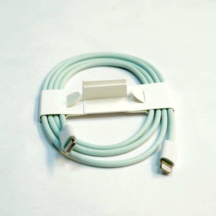 Оригинален текстилен изключително здрав USB-C кабел към Lightning - Apple Lightning to USB-C Fabric Cable (зелен) (bulk) | JAR Computers Оригинален текстилен изключително здрав USB-C кабел към Lightning - Apple Lightning to USB-C Fabric Cable (зелен) (bulk)