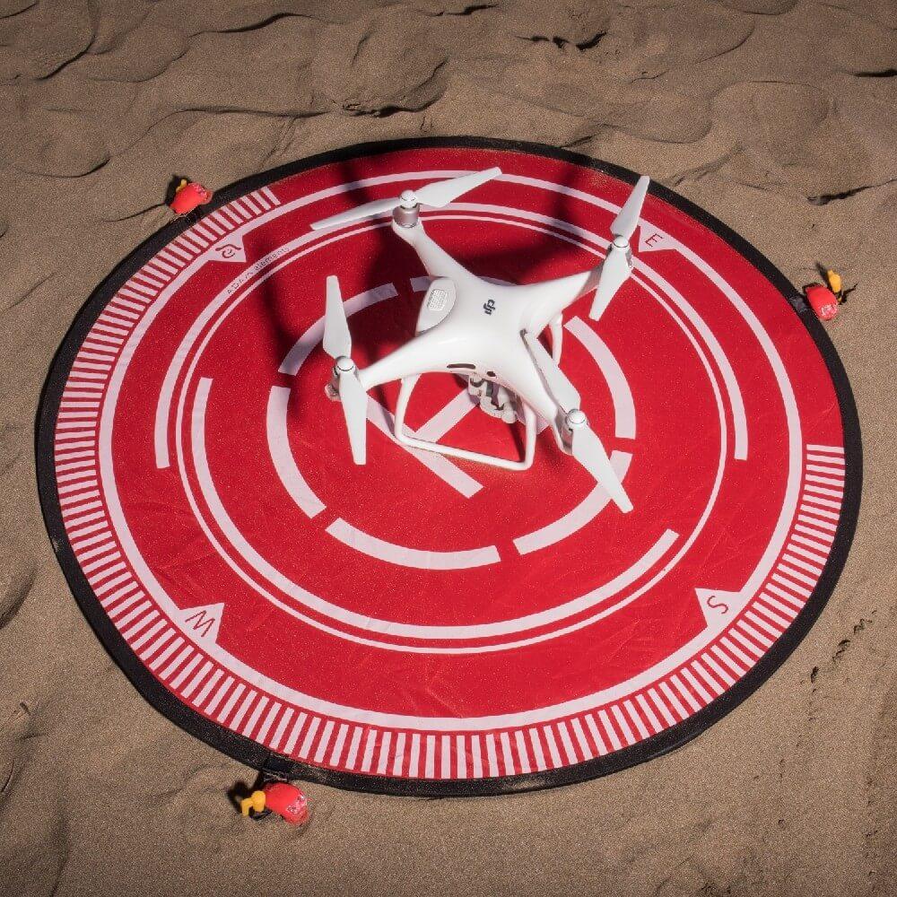Подложка (пад) за приземяване на дронове с LED светлини (95см) - Adam Elements Landing Pad with LEDs (червен-син) | JAR Computers Подложка (пад) за приземяване на дронове с LED светлини (95см) - Adam Elements Landing Pad with LEDs (червен-син)