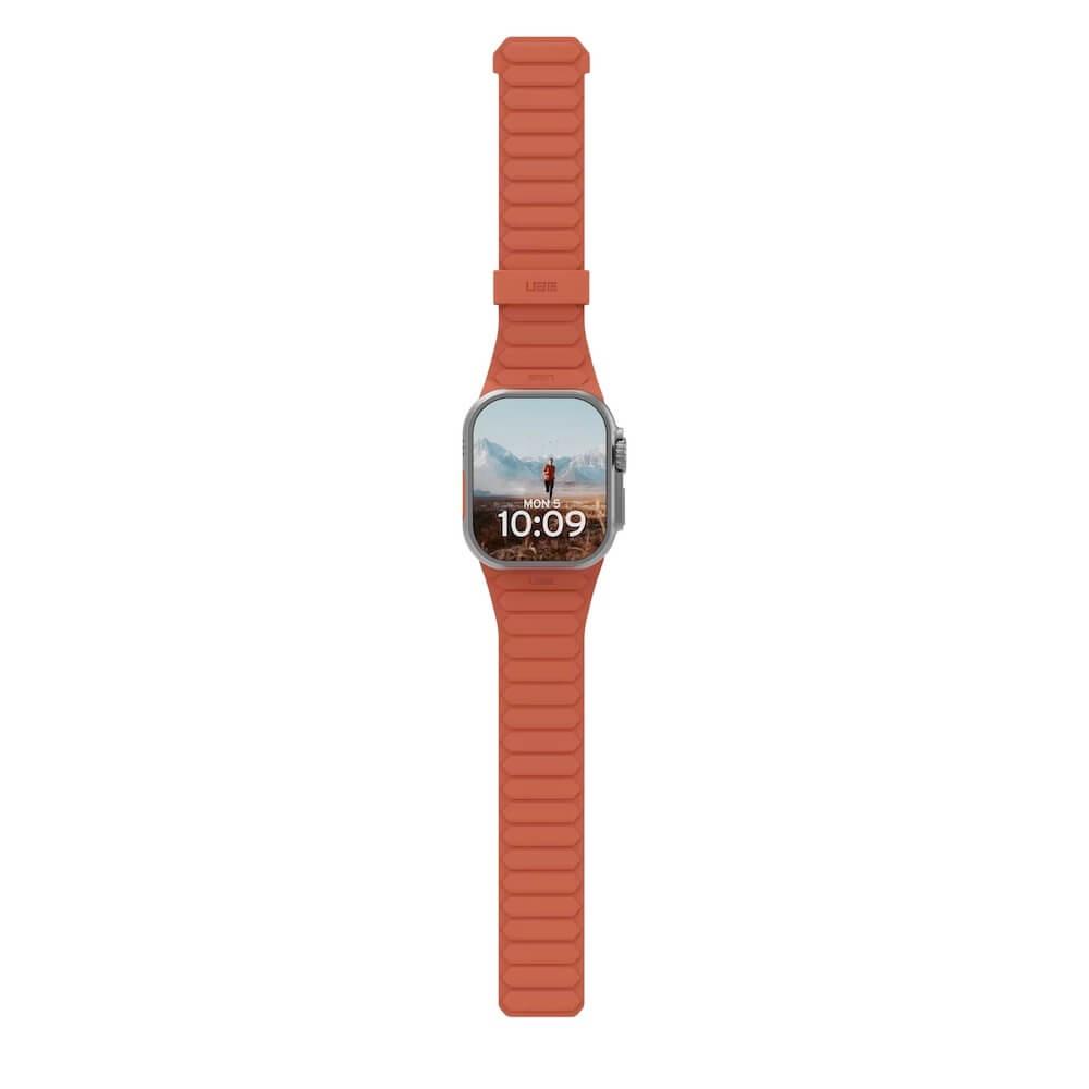Двулицева магнитна силиконова каишка за Apple Watch 42мм, 44мм, 45мм, 46мм, Ultra, Ultra 2, Ultra 3 49мм - UAG Pathfinder Silicone Magnetic Strap (оранжев) | JAR Computers Двулицева магнитна силиконова каишка за Apple Watch 42мм, 44мм, 45мм, 46мм, Ultra, Ultra 2, Ultra 3 49мм - UAG Pathfinder Silicone Magnetic Strap (оранжев)