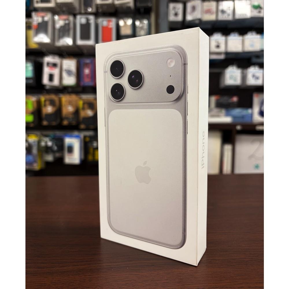 Оригинална кутия за iPhone 17 Pro Max (без документацията) - Apple iPhone 17 Pro Max Retail Box (сребрист) | JAR Computers Оригинална кутия за iPhone 17 Pro Max (без документацията) - Apple iPhone 17 Pro Max Retail Box (сребрист)