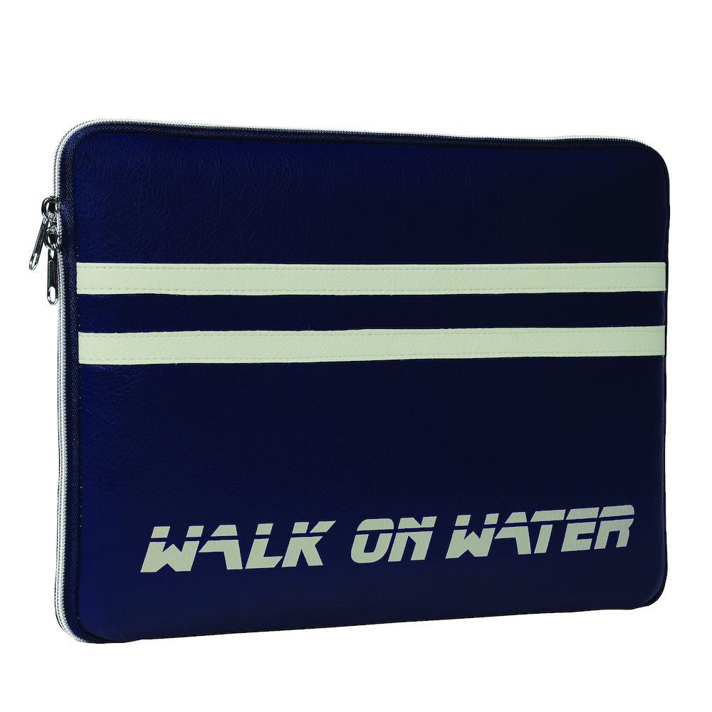 Кожен калъф за преносими компютри до 13 инча - Walk On Water Boarding Sleeve 13 (син) | JAR Computers Кожен калъф за преносими компютри до 13 инча - Walk On Water Boarding Sleeve 13 (син)