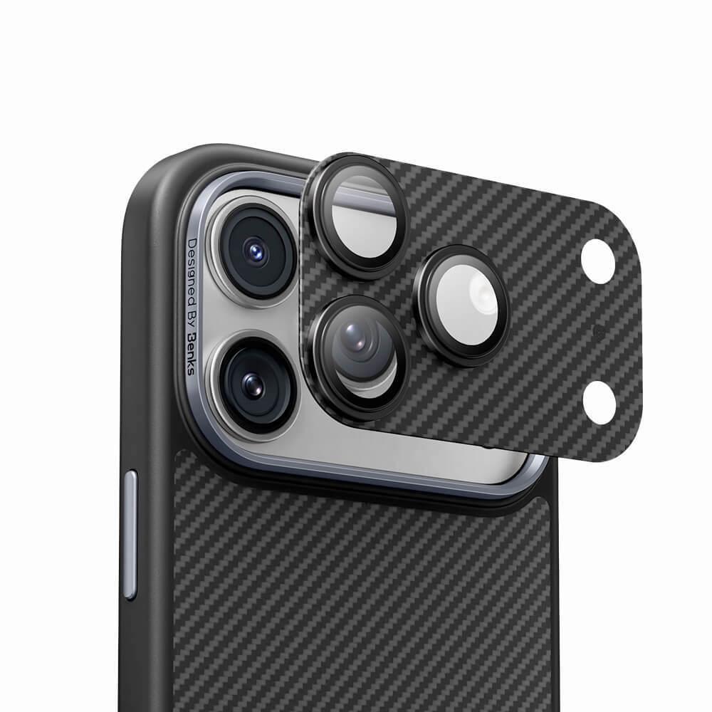 Предпазни стъклени лещи с цяла кевларна плочка за камерата на iPhone 17 Pro - Benks ArmorWarrior Aramid Lens Protector Tempered Glass 600D (карбон) | JAR Computers Предпазни стъклени лещи с цяла кевларна плочка за камерата на iPhone 17 Pro - Benks ArmorWarrior Aramid Lens Protector Tempered Glass 600D (карбон)