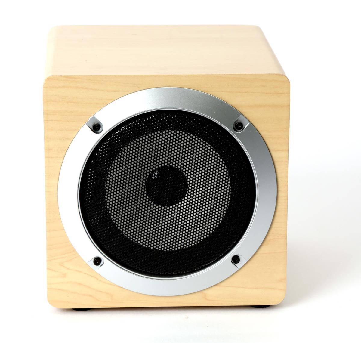 Безжичен портативен спийкър за мобилни устройства - Omega Speaker OG60W Wooden 5W, 3 in. Bluetooth V4.2 TWS System (светлокафяв) | JAR Computers Безжичен портативен спийкър за мобилни устройства - Omega Speaker OG60W Wooden 5W, 3 in. Bluetooth V4.2 TWS System (светлокафяв)