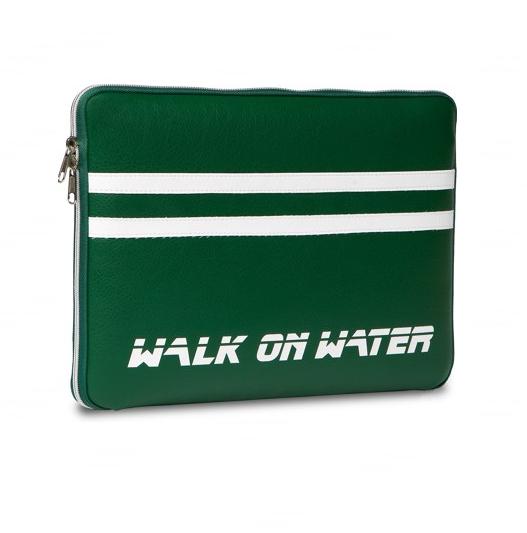 Кожен калъф за iPad и таблети до 10.2 инча - Walk On Water NEO Boarding Skin Sleeve (зелен) | JAR Computers Кожен калъф за iPad и таблети до 10.2 инча - Walk On Water NEO Boarding Skin Sleeve (зелен)