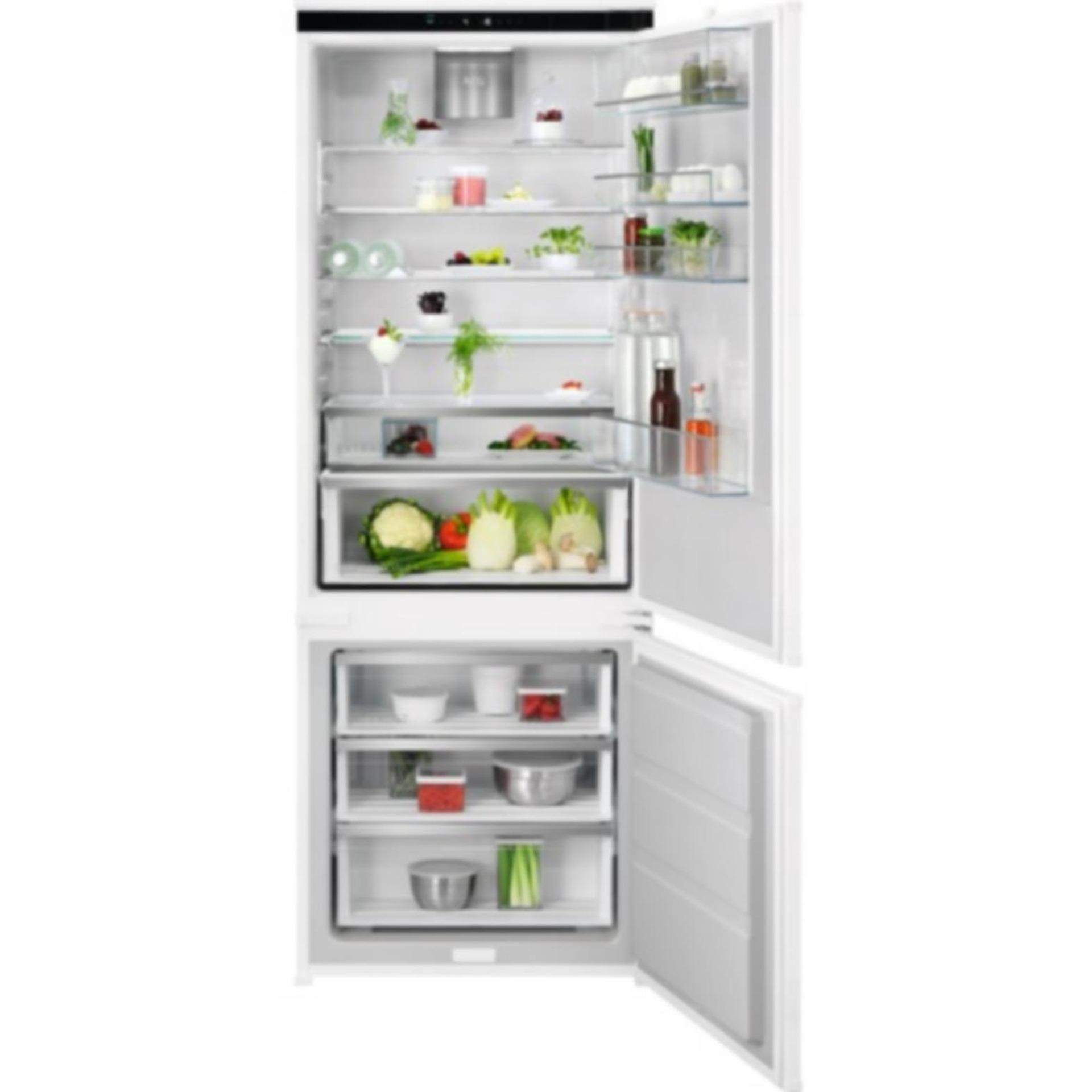 Вграден хладилник с фризер AEG NSC7P751ES , 376 l, E , No Frost , Да