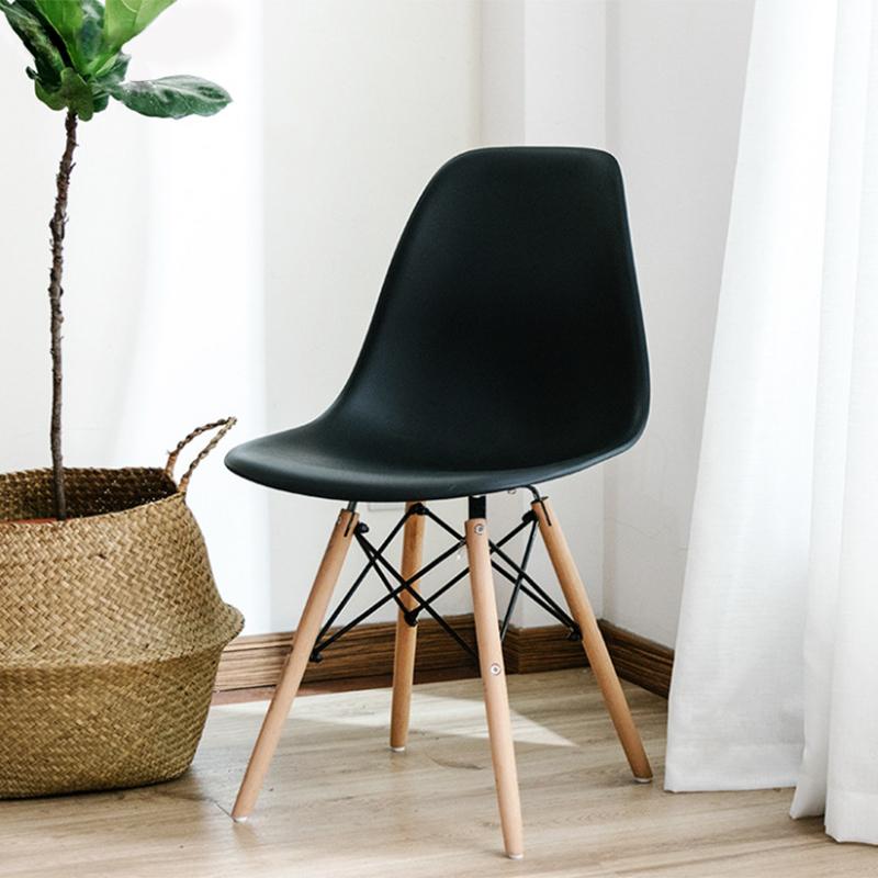 Трапезен стол RFG Vassy Black, черен