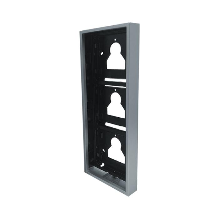 Рамка 3M ULTRA цвят Алуминий. Открит монтаж с конзола. 110x289x35mm - Comelit UT9173 | JAR Computers Рамка 3M ULTRA цвят Алуминий. Открит монтаж с конзола. 110x289x35mm - Comelit UT9173