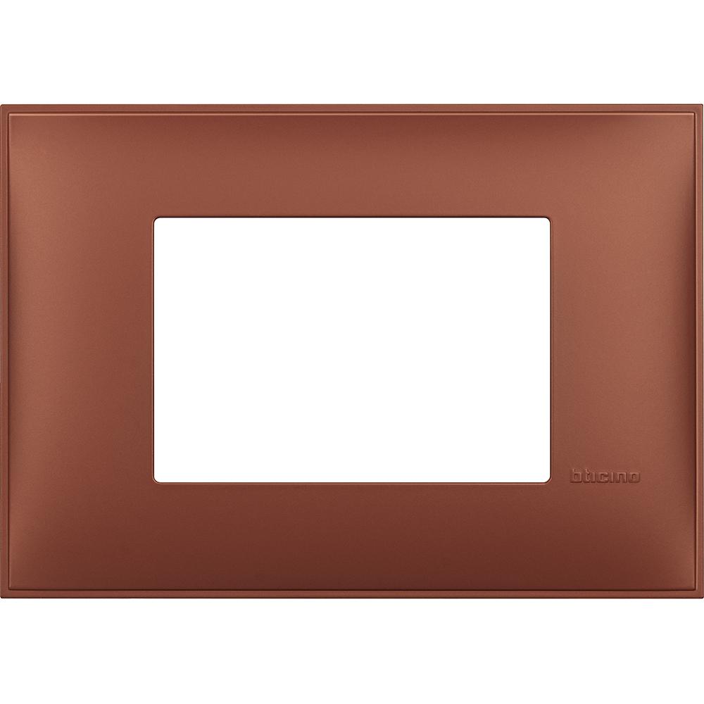 Рамка 3M Керемидено /блистер/ - bticino Classia R4803SF | JAR Computers Рамка 3M Керемидено /блистер/ - bticino Classia R4803SF